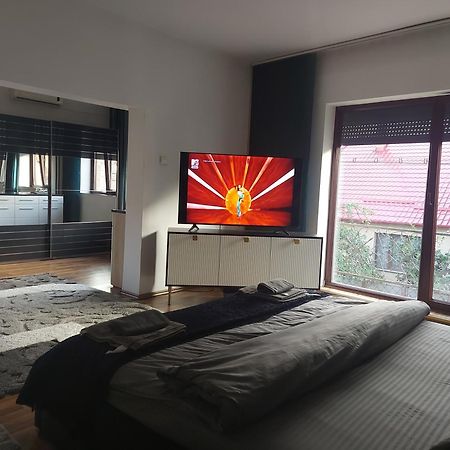 Cataleya Apart Home Oradea Extérieur photo